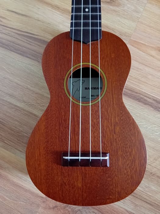 Ukulele mahimahi ms-st1