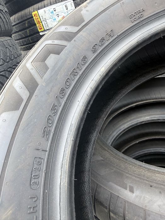 Шини літні 205/60/16 Nexen NFera primus