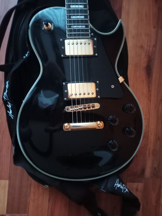 Elektryczna gitara Harley Benton w stylu Les Paul Custom