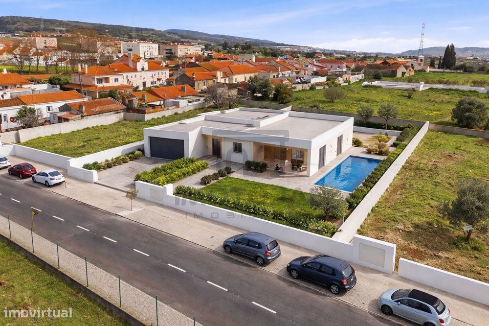 Terreno Urbano (imp 390m2!) – Urbanização Quinta da Bandeira,