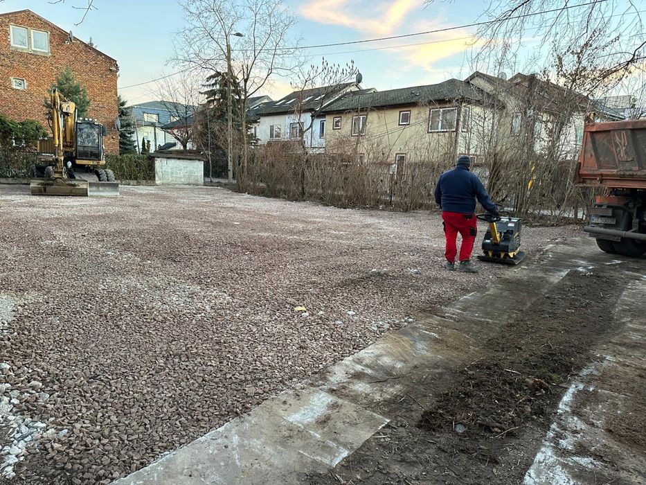 Kompleksowe roboty ziemne minikoparka 3t koparka wywrotka wykopy usług