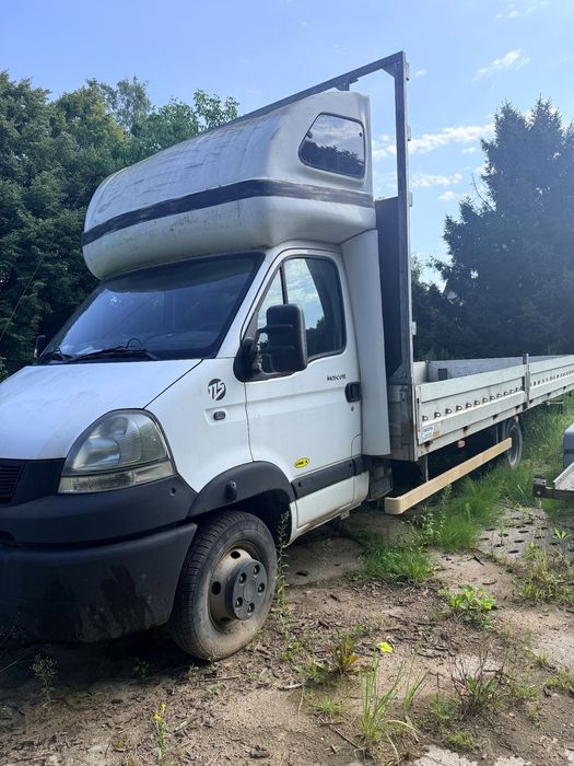 Renault Mascott 150.65  Renault Mascott 150.65 – 3.0 Diesel – 2007 – 162 440 km