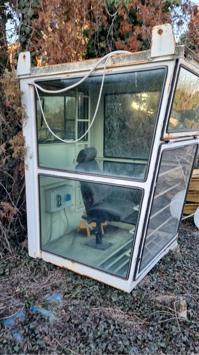 Продам кабину башенного крана Италия