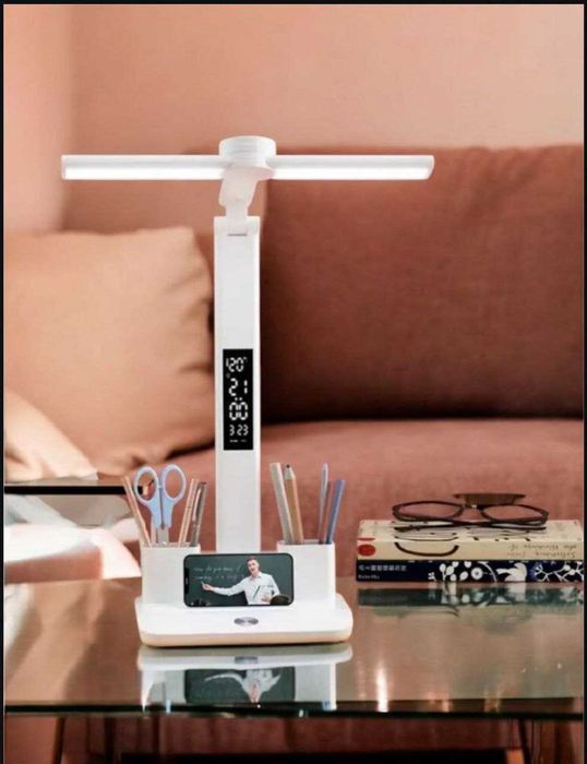 Настільна лампа з двома плафонами