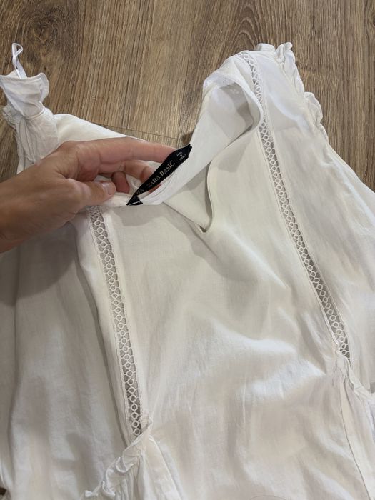 Блуза zara с прошвою ,майка,футболка с рюшами