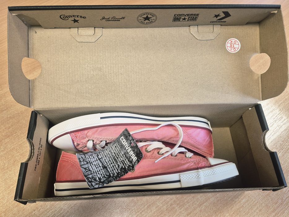 Nowe trampki converse damskie rozmiar 37 satynowy róż