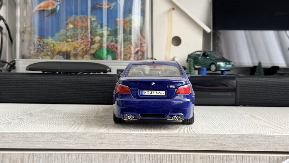 Model 1/18 Maisto Bmw m5 e60