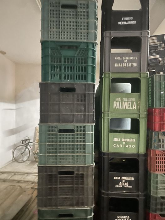 Caixas plasticas grandes ( Baú )