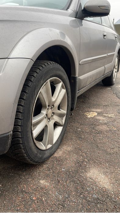 Продам хороший SUBARU