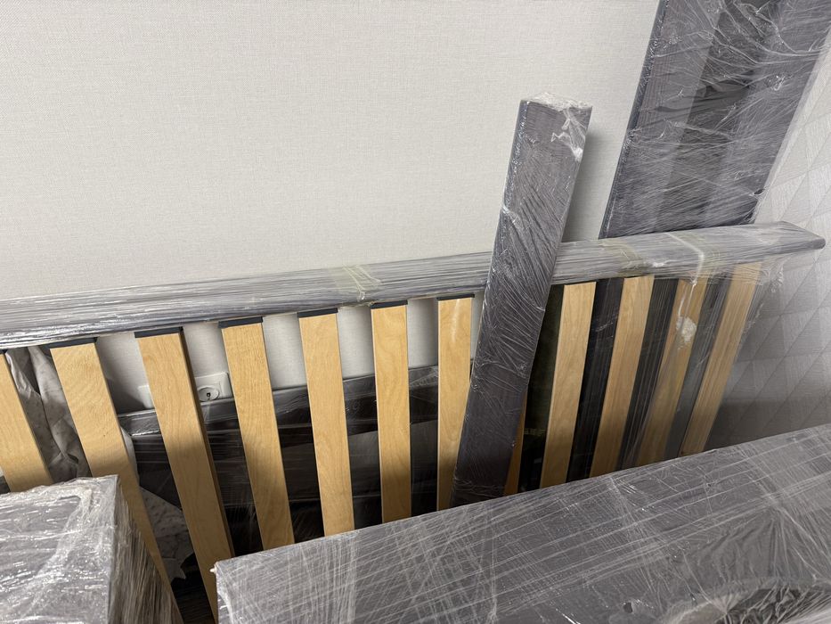 Ліжко дитяче 90 на 200 матрац ліжко