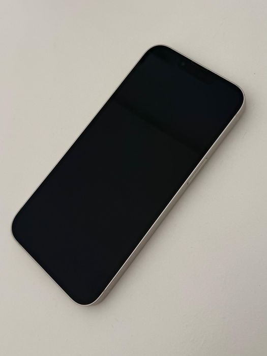 iPhone 13, 128 GB, Branco, Bom estado, Caixa + cabo + 2 capas oferta