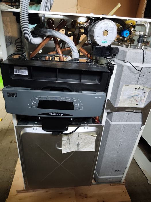 Kocioł kondensacyjny dwufunkcyjny Ariston Clas B One 24 (21 kW)
