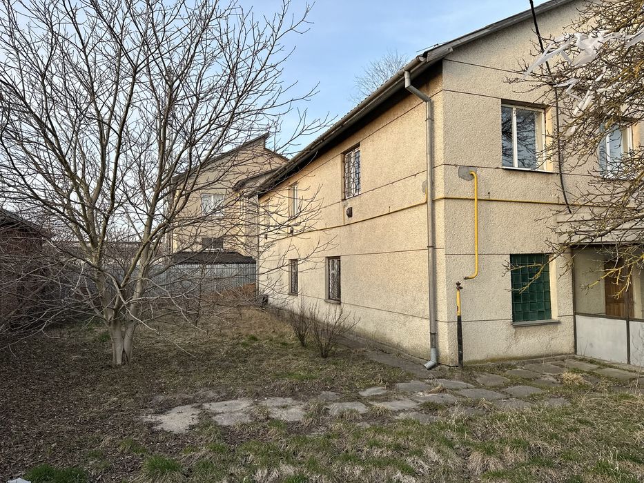Нежитлове приміщення в місті Радехів
