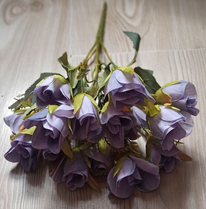 Bukiecik drobna róża liliowa