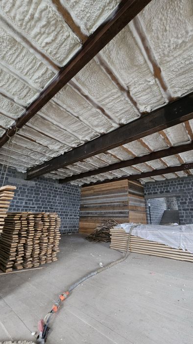 Утеплення Піною, ППУ, дахів, перекриття, ангарів, каркасних будинків