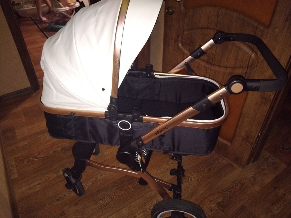 Продам коляску детскую