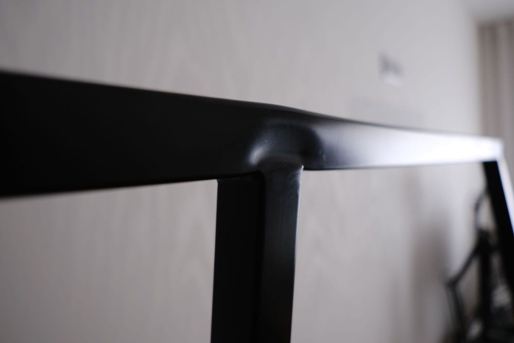 HAY LOOP STAND WARDROBE BLACK - aço - apenas para recolha