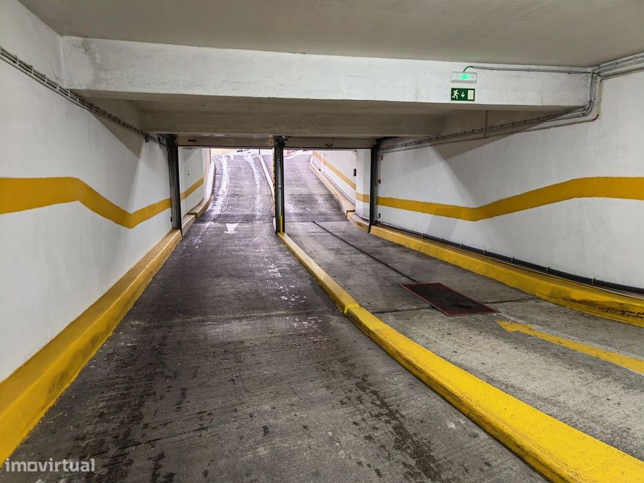 Parque de estacionamento público