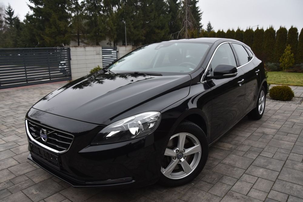 Volvo V40 2.0 D4! 190 PS! R-Line Momentum! Navi! Serwis ASO! Idealny! Gwarancja!