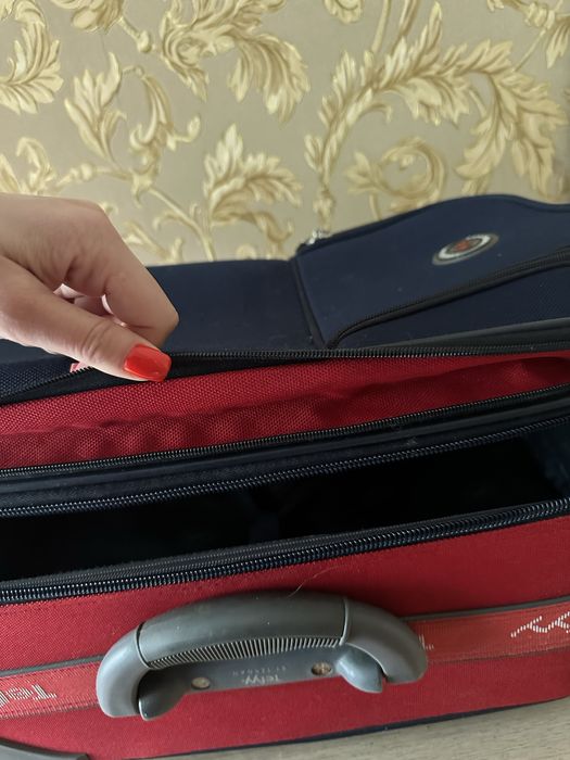 Валіза на колесах 36*22*55