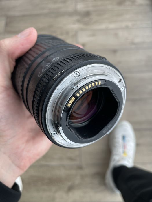 Objektyw Canon 135mm f2 EF