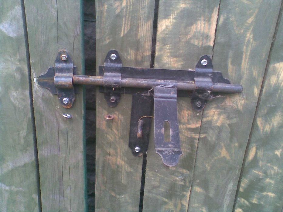 Двери деревяные для сарая