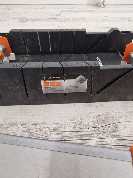 Piła ręczna ukośnica