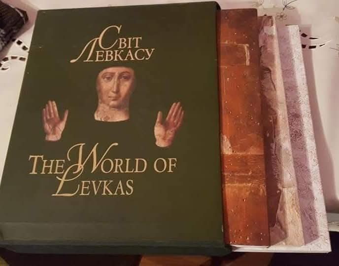 Комлект книг та альбомів з мистецтва