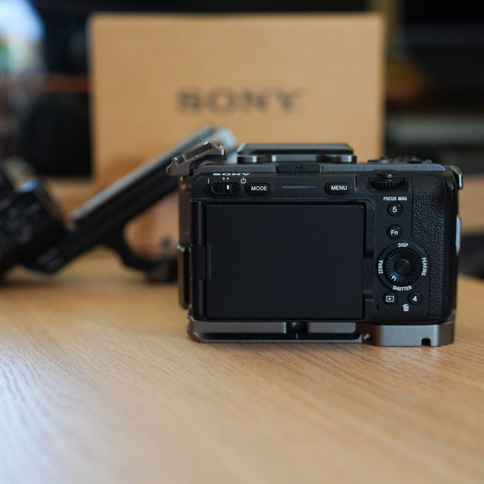 Sony FX3 com cage e XLR Top Handle