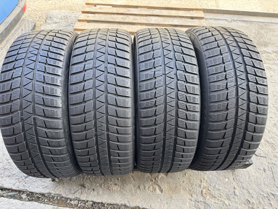 225/45R19 Falken HS449 EuroWinter 4шт 2022Рік