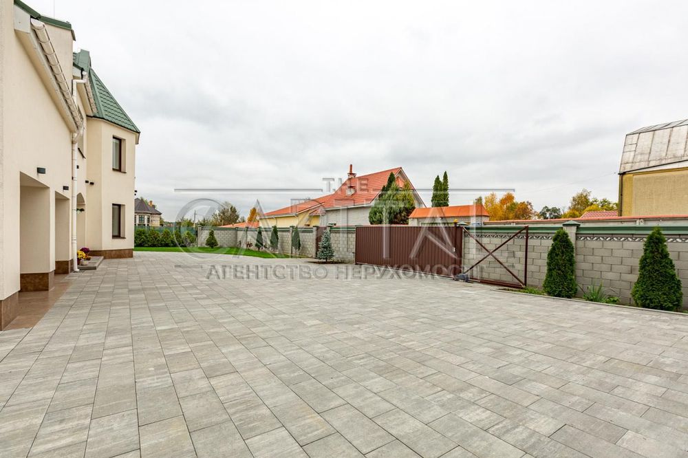 Оренда повністю автономного будинку в Підгірцях