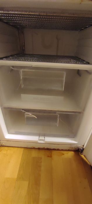 Отдам даром холодильник Zanussi Б/У