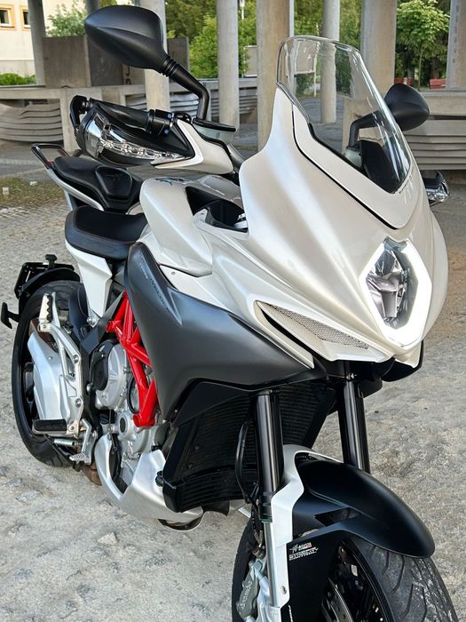 MV AGUSTA Turismo Veloce MV AGUSTA Turismo Veloce 800 IDEALNY STAN 1 wł PO SERWISIE bez wkładu!