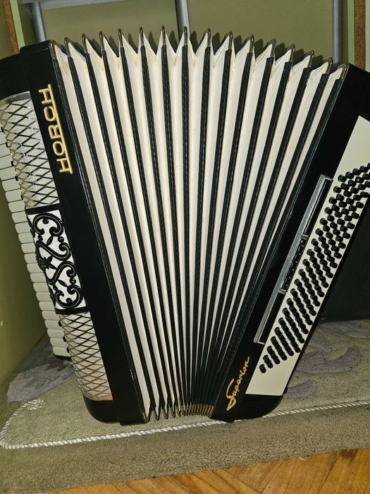 Akordeon Horch superior 120b,.  Stan Idealny . Nowy wosk. Gwarancja.