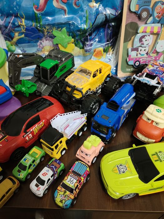 Дитячі іграшки набір