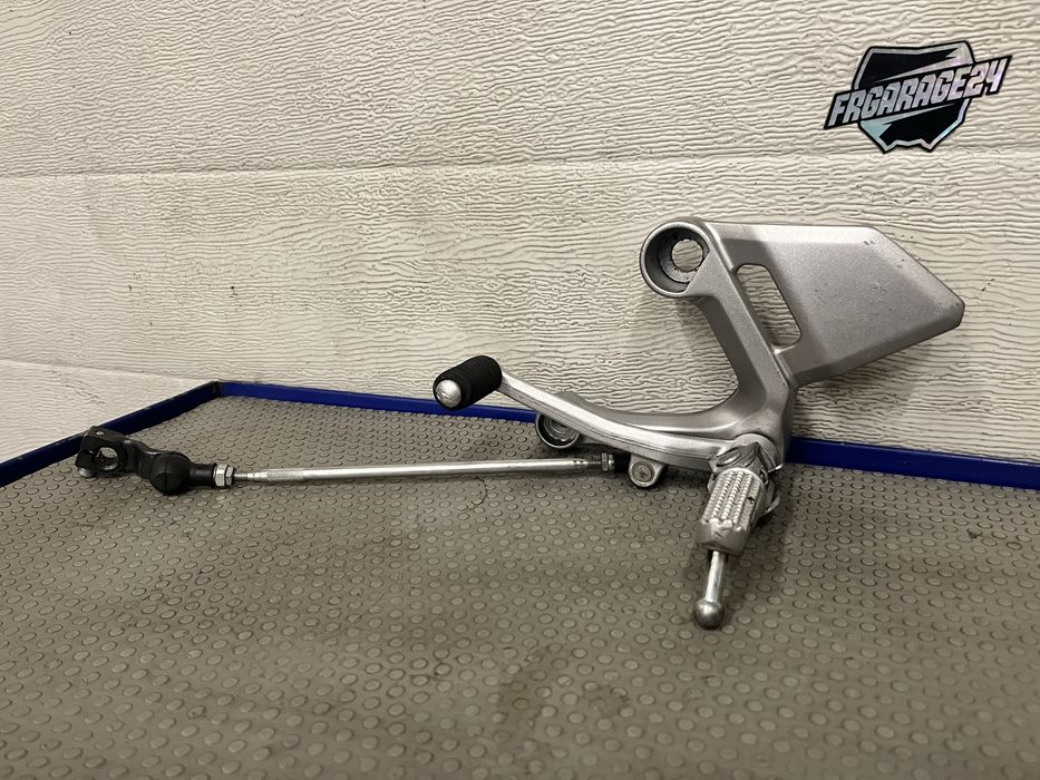 Lewy set yamaha xsr 900 podnóżek