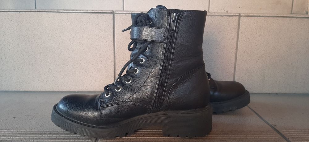 Buty damskie GUESS  , Rozmiar 38