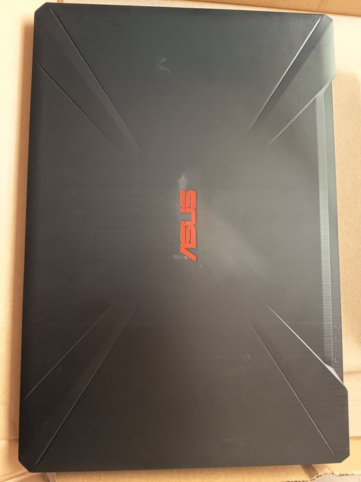 Asus  gaming FX504GE_FX80GE ogłoszenie drugiego takiego samego przedmiotu.