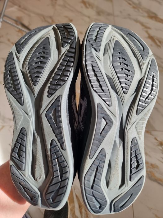 Оригінал 100% Чоловічі кросівки Asics Superblast 2   EUR 43.5