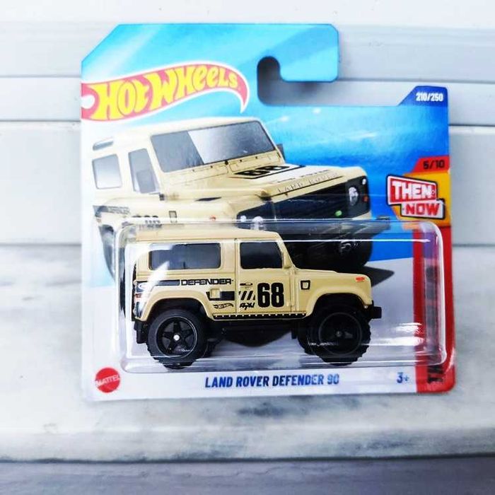 Vários modelos de Hot Wheels 2025 Novos em cartela