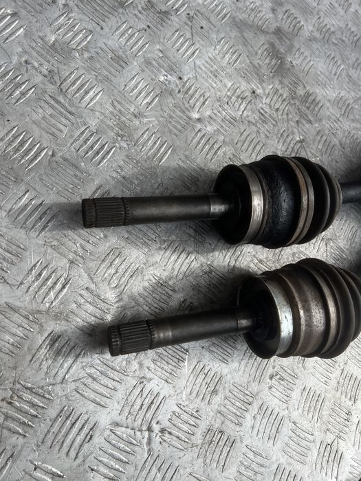 Полуось привод Ниссан террано 2 об 2.4 nissan terrano