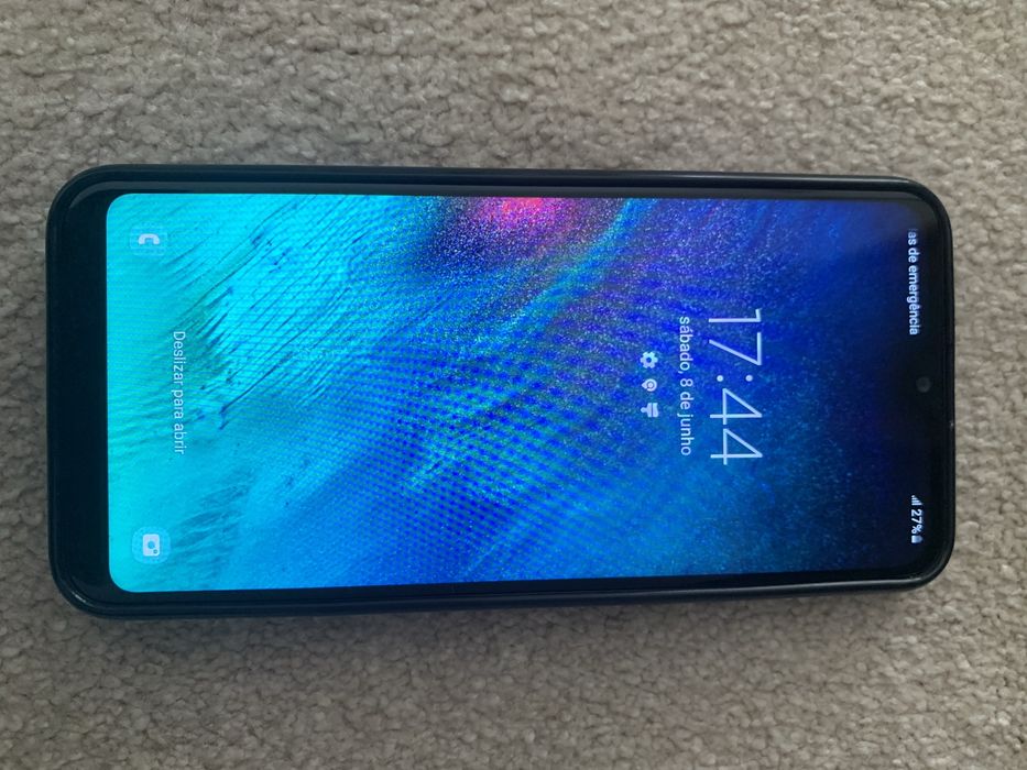 Telemóvel Samsung A20e Novo com oferta de capa