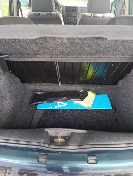 Volkswagen Polo 1.0 (6N) – 1996 – 2 Donas – Inspeção Dez 2026