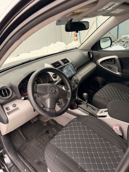 Toyota RAV4 LONG 2006 2.4 газ/бенз для військового