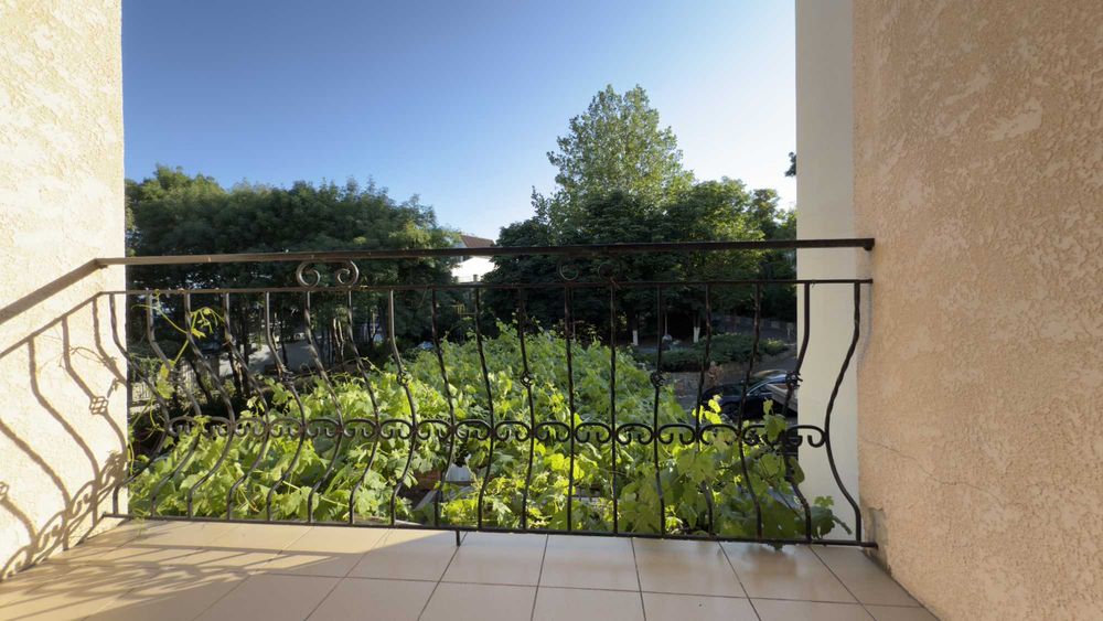 Продам дом с АГВ на берегу моря Совиньон - 1  ул Солнечная