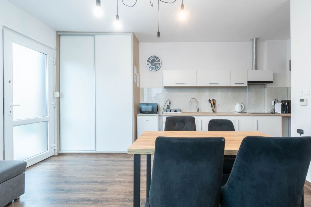 mieszkanie -apartament Paris ,balkon,parking Zakatki Swiata