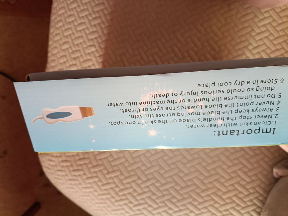 Ultra dzwiekowe oczyszczanie twarzy