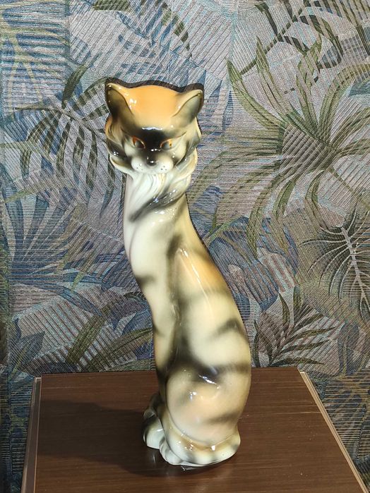 Скарбничка у вигляді кота