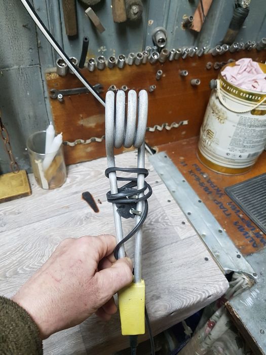 Продам двухкиловаттный кипятильник