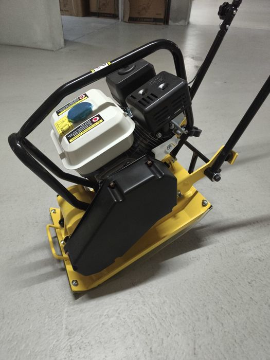 Placa compactadora Vibratória 65kg motor 7.0CV